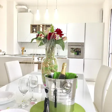 Elegant In | Sea View | 100 Sqm